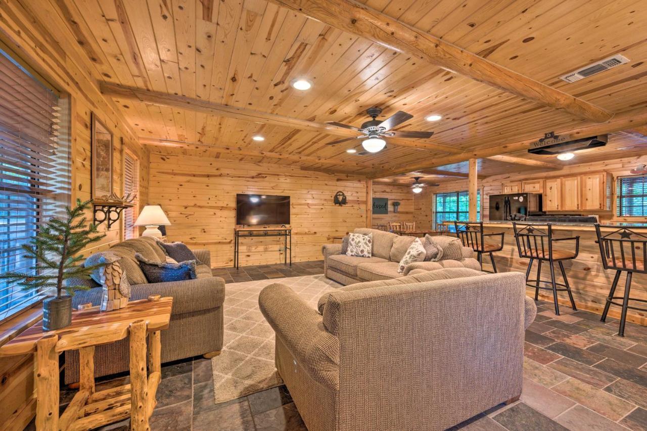 Broken Bow Retreat On 2 Acres With Hot Tub And Deck! Villa Ngoại thất bức ảnh